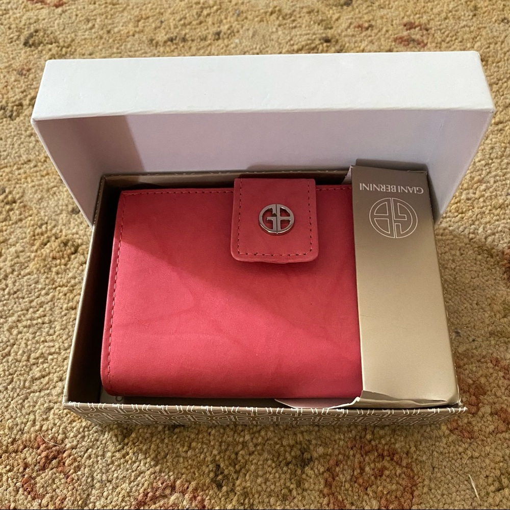 Giani Bernini women’s leather wallet